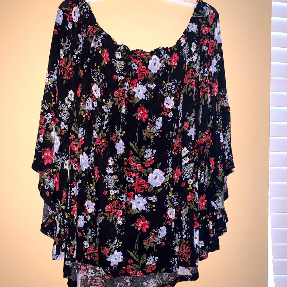 Time and Tru Blouse